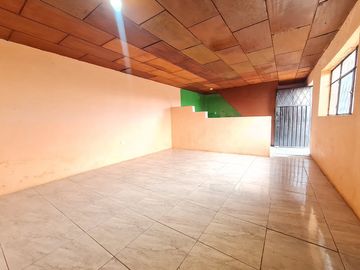 Venta Casa Independiente de 71 m² en Terreno de 291 m², San Fernando Sur de Quito