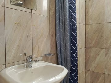 AMPLIA CASA EN VENTA
