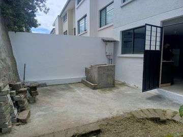 AMPLIA CASA EN VENTA