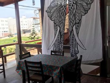 VENTA DE CASA DE PLAYA MULTIFAMILIAR EN LA PLANICIE, PUNTA HERMOSA