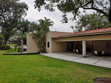 Casa en Renta y Venta en Real Las Quintas