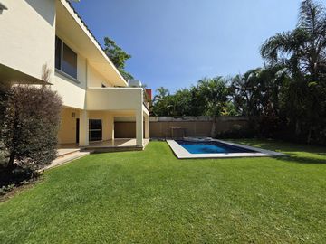 Casa en Renta y Venta en Real Las Quintas