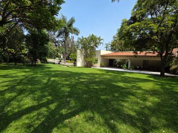Casa en Renta y Venta en Real Las Quintas