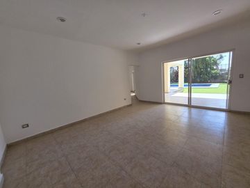 Casa en Renta y Venta en Real Las Quintas