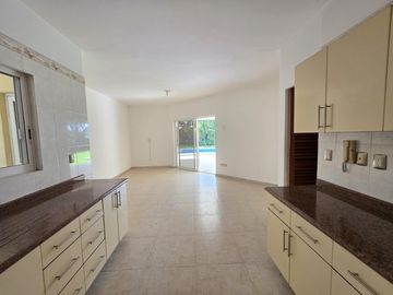 Casa en Renta y Venta en Real Las Quintas