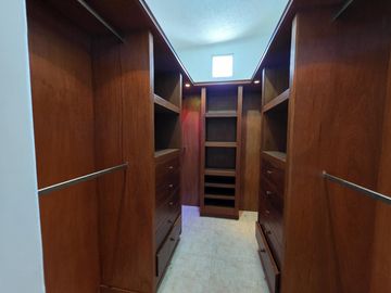 Casa en Renta y Venta en Real Las Quintas