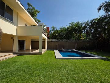Casa en Renta y Venta en Real Las Quintas