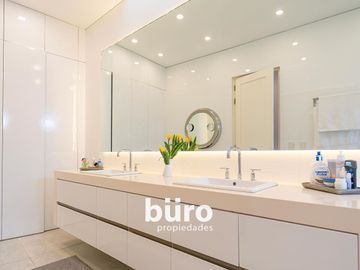 ESPECTACULAR PENTHOUSE TIPO CASITA EN VENTA SAN ISIDRO VISTA PARQUE PECANAS