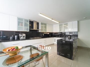 ESPECTACULAR PENTHOUSE TIPO CASITA EN VENTA SAN ISIDRO VISTA PARQUE PECANAS