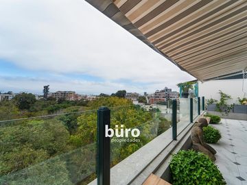 ESPECTACULAR PENTHOUSE TIPO CASITA EN VENTA SAN ISIDRO VISTA PARQUE PECANAS