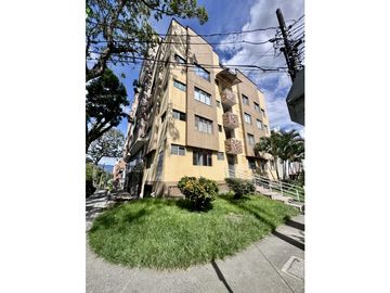 Apartamento en venta en Laureles  -  Medellín