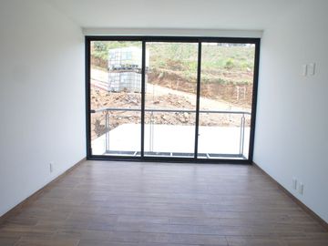 Casa nueva con roof garden, jardín y oficina en Bellavista – Atizapán