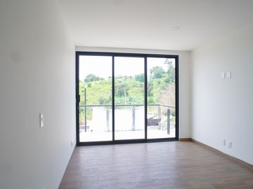 Casa nueva con roof garden, jardín y oficina en Bellavista – Atizapán