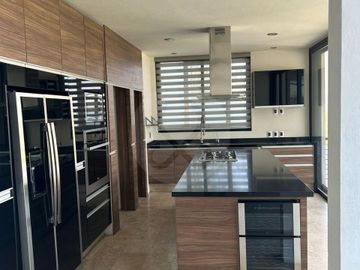 Casa en condominio en venta en Las Cañadas