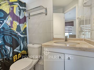 Venta de hermosa y cómoda casa en barrio residencial de Peñalolén