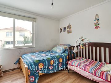 Venta de hermosa y cómoda casa en barrio residencial de Peñalolén