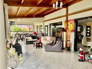 Casas de Venta Cumbaya  Yanazarapata  con terreno para Proyectos