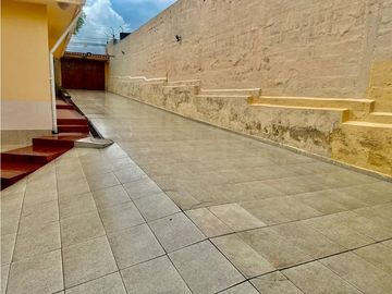 Casas de Venta Cumbaya  Yanazarapata  con terreno para Proyectos