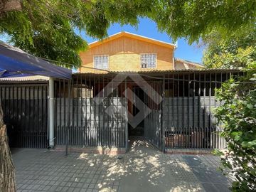 Casa en Venta en Camino Rinconada con Av. tres Poniente