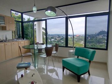 Venta Suite 2 ambientes con parqueo y vista a la ciudad