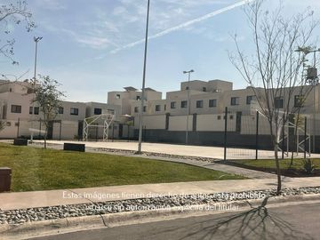 Casa en Venta en Ferrara Residencial 3 pisos