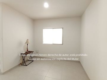Casa en Venta en Ferrara Residencial 3 pisos