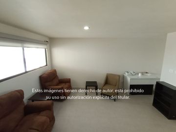 Casa en Venta en Ferrara Residencial 3 pisos
