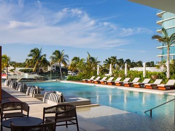CONDOMINIO PUERTO Y PLAYA CANCÚN