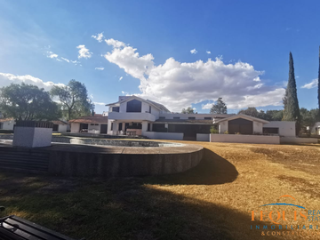 ¡Inversión de Ensueño en Tequisquiapan! Exclusiva Residencia  5,205m² | Zinnia