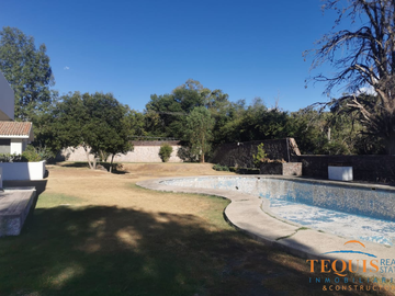 ¡Inversión de Ensueño en Tequisquiapan! Exclusiva Residencia  5,205m² | Zinnia