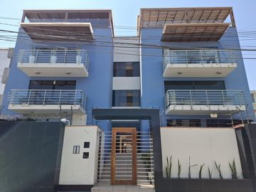 DEPARTAMENTO A LA VENTA EN 1ER PISO CON TERRAZAS Y PATIO