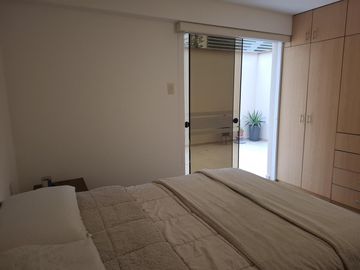DEPARTAMENTO A LA VENTA EN 1ER PISO CON TERRAZAS Y PATIO