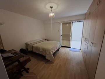 DEPARTAMENTO A LA VENTA EN 1ER PISO CON TERRAZAS Y PATIO