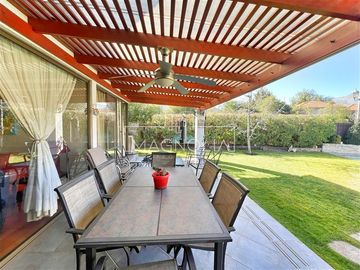Casa en Venta en AVENIDA CHAMISERO