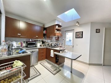 Casa en Venta en AVENIDA CHAMISERO