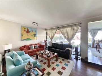 Casa en Venta en AVENIDA CHAMISERO