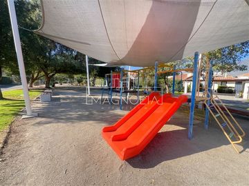 Casa en Venta en AVENIDA CHAMISERO
