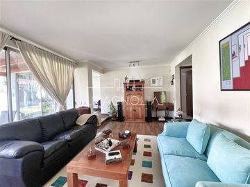 Casa en Venta en AVENIDA CHAMISERO