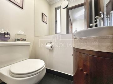 Casa en Venta en AVENIDA CHAMISERO