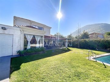 Casa en Venta en AVENIDA CHAMISERO