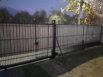 Casa en Venta en Camilo Henriquez con Hernan Olguin