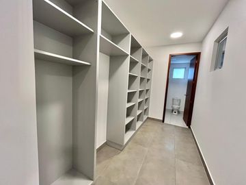 Venta Duplex de Lujo fc Gonzales Suarez US$ 550000