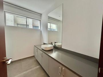 Venta Duplex de Lujo fc Gonzales Suarez US$ 550000