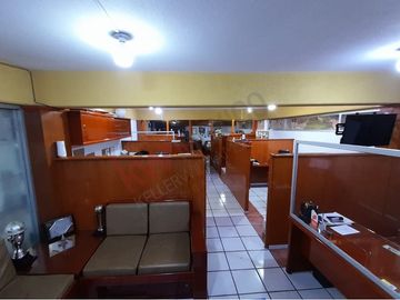 Local en Venta en Plaza Las Américas sobre Av Venustiano Carranza