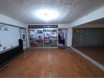 Local en Venta en Plaza Las Américas sobre Av Venustiano Carranza