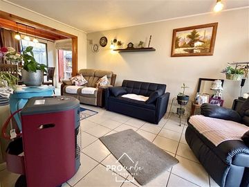 Casa en Venta en ACOGEDORA, BUEN ESTADO, BUEN BARRIO, Hermosas Vistas, Juegos, Parques, Las Vizcachas, Puente Alto