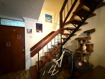 VENDE DEPTO DUPLEX METRO VILLA FREI ÑUÑOA