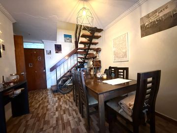 VENDE DEPTO DUPLEX METRO VILLA FREI ÑUÑOA