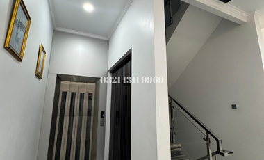 Rumah Mewah Full Furnished di Scarlet Summarecon Gading Serpong