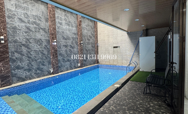 Rumah Mewah Full Furnished di Scarlet Summarecon Gading Serpong